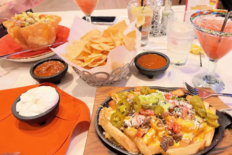 20 MustTry Mexican Joints on the Las Vegas Strip 🥑🌮🌯