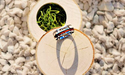 Take This Fake Wedding Band on Your Next Vacation