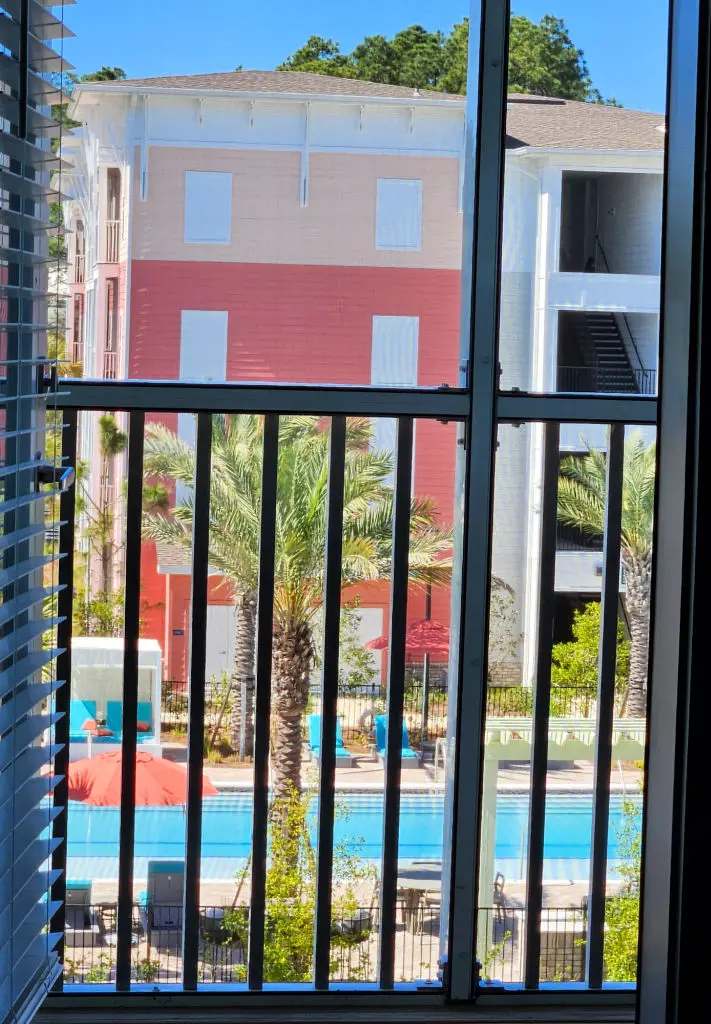 cheap florida panhandle hotel balcony with pool