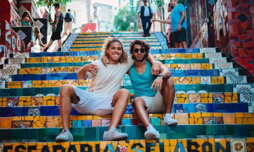 How to Afford to Travel the World in Your 20s: 4 Genius Tips