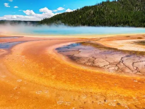 Grand Prismatic Spring in Yellowstone Best Place to Take Photos 6