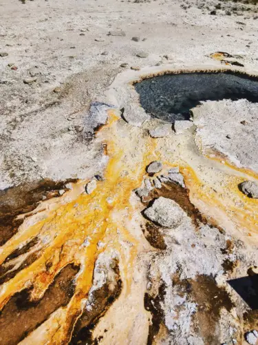 Yellowstone itinerary upper geyser basin orange runoff