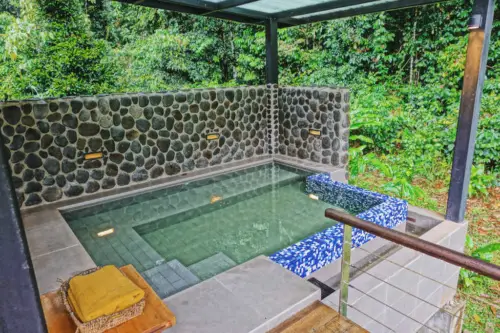 exploring borneo island premium villa pool