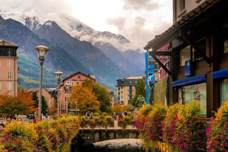 Traveling on a Shoestring: Budget-Friendly Tips for Students