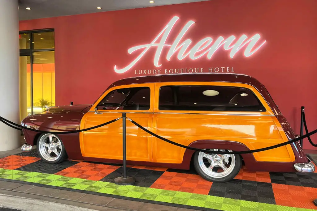 ahern luxury boutique hotel las vegas off-strip